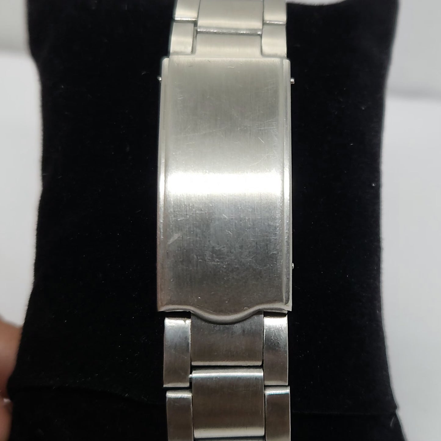 Vintage 1980 Original Seiko 5 Automatic 7009-876J Silver face 17 Jewels Day-Date Japanese Men's Wrist Watch OG131