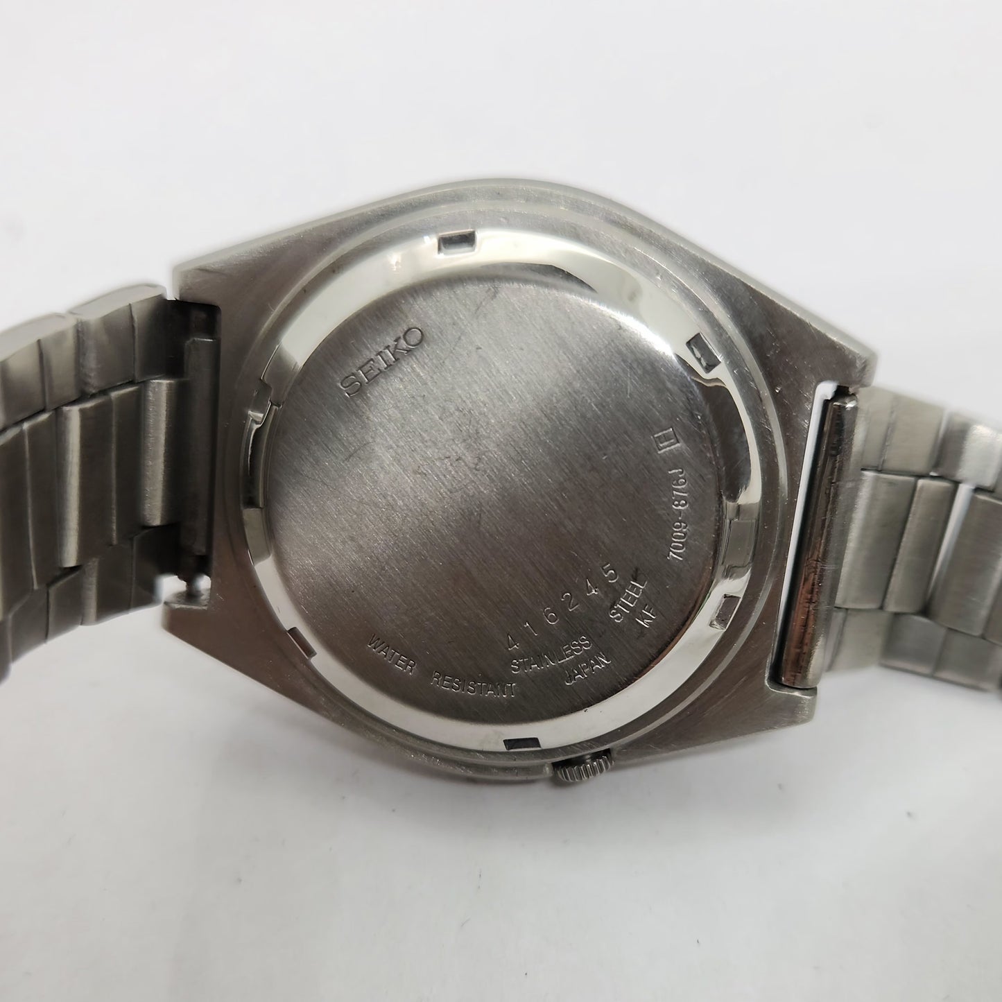 Vintage 1980 Original Seiko 5 Automatic 7009-876J Silver face 17 Jewels Day-Date Japanese Men's Wrist Watch OG131