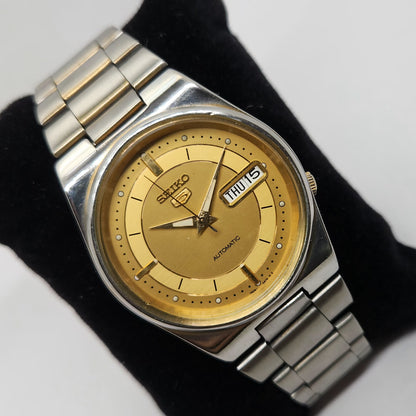 Vintage 1980 Original Seiko 5 Automatic 7S26 Golden face 21 Jewels Day-Date Japanese Men's Wrist Watch OG132