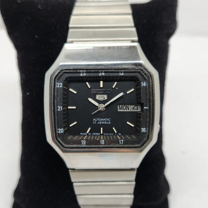 Vintage 1980 Original Seiko 5 Automatic 7009-3140 Black face 17 Jewels Day-Date Japanese Men's Wrist Watch OG133