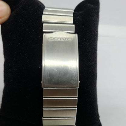 Vintage 1980 Original Seiko 5 Automatic 7009-3140 Black face 17 Jewels Day-Date Japanese Men's Wrist Watch OG133