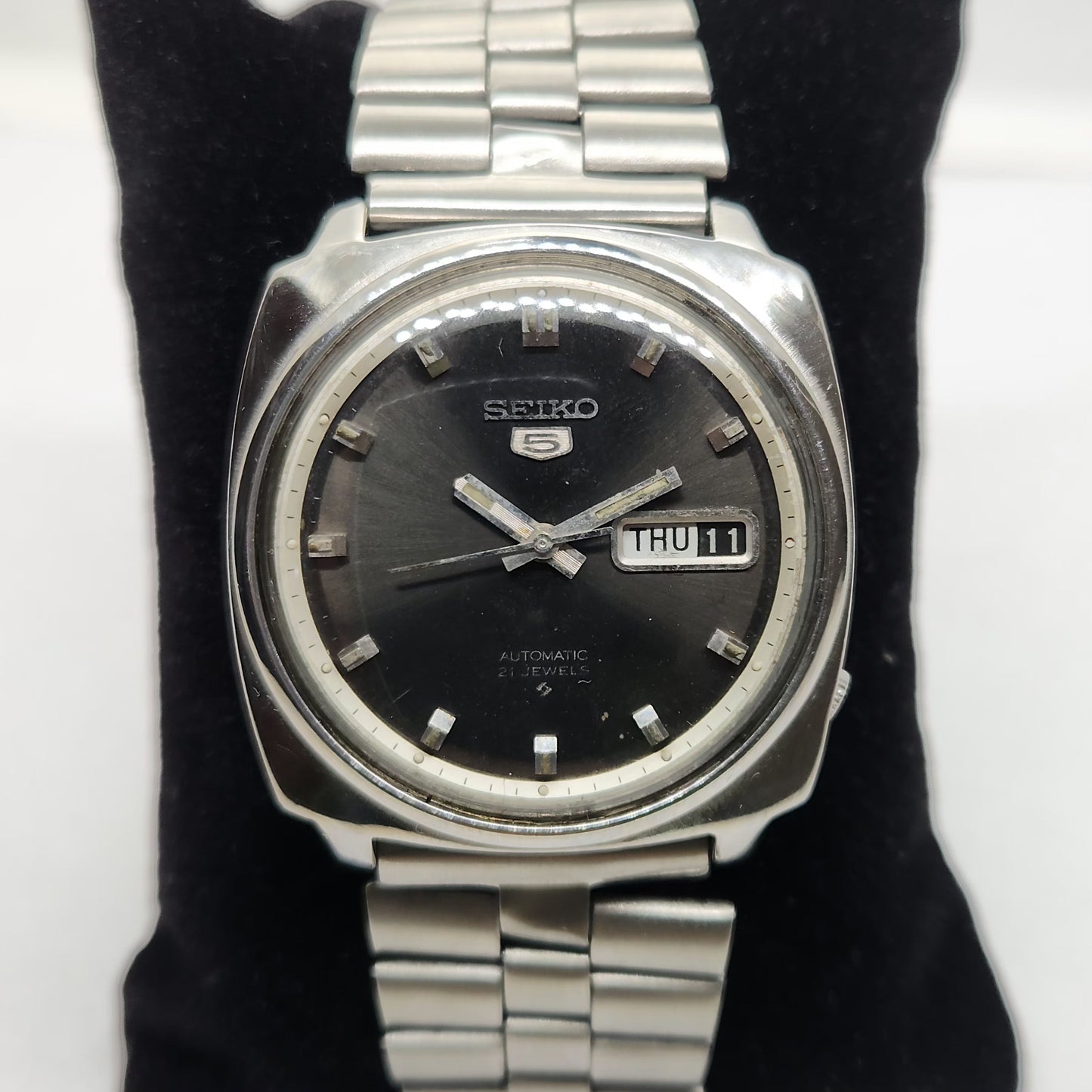 Vintage 1980 Original Seiko 5 Automatic 6119-7130 Black face 21 Jewels Day-Date Japanese Men's Wrist Watch OG134