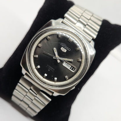 Vintage 1980 Original Seiko 5 Automatic 6119-7130 Black face 21 Jewels Day-Date Japanese Men's Wrist Watch OG134