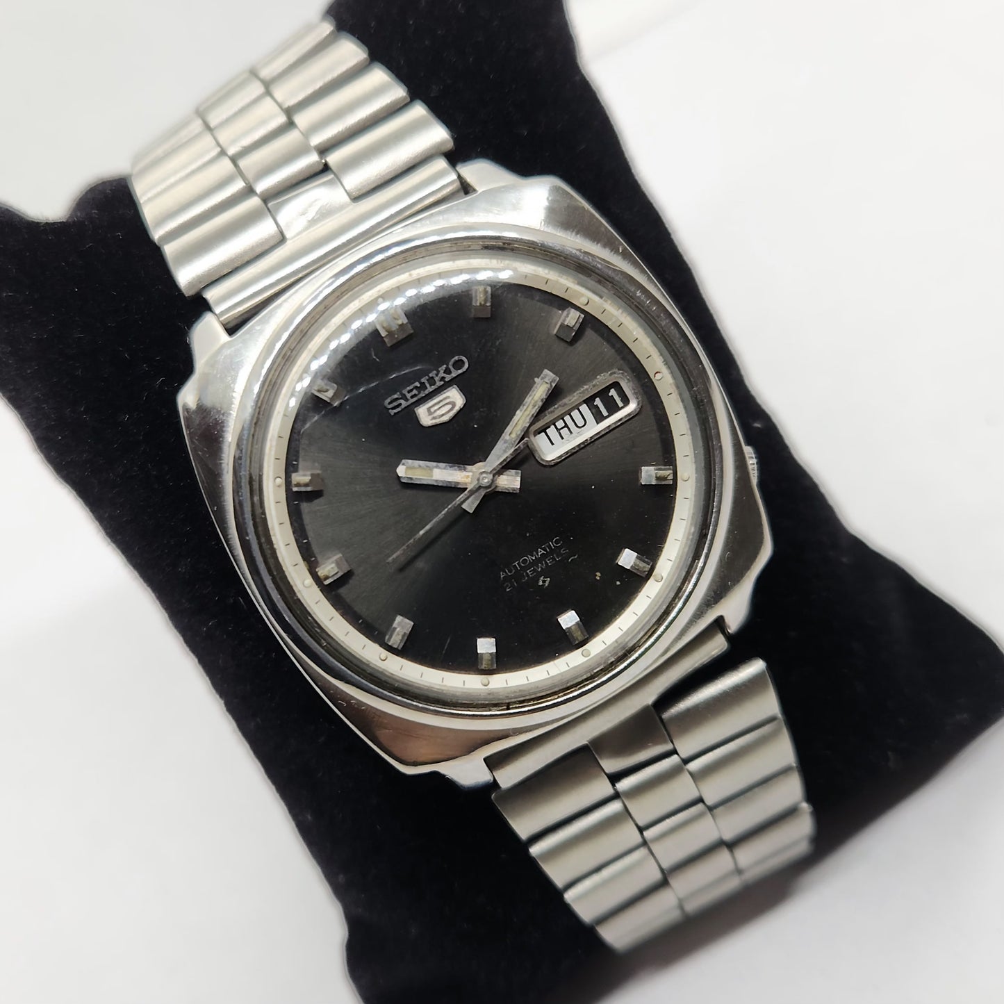 Vintage 1980 Original Seiko 5 Automatic 6119-7130 Black face 21 Jewels Day-Date Japanese Men's Wrist Watch OG134
