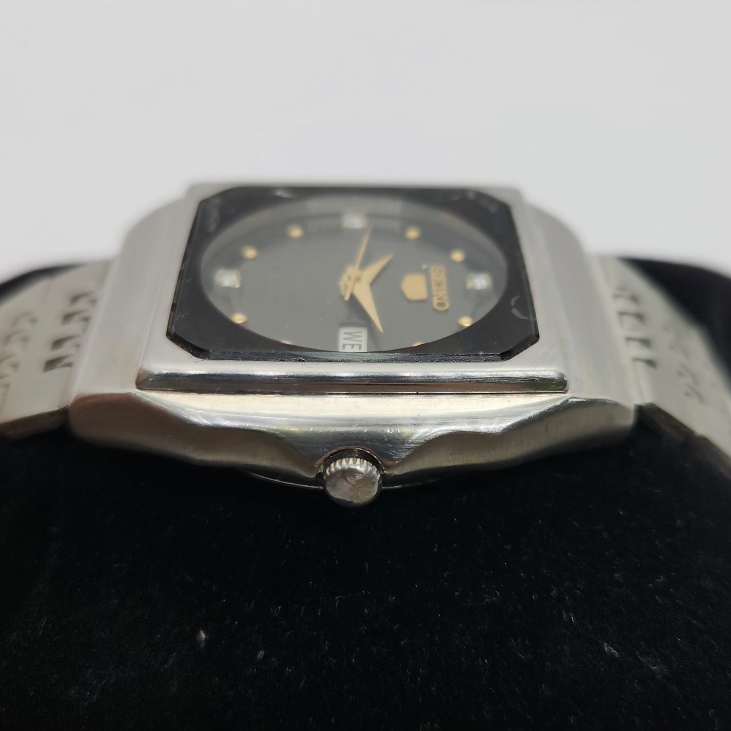 Vintage 1980 Original Seiko 5 Automatic 6309-6070 Black face 17 Jewels Day-Date Japanese Men's Wrist Watch OG135