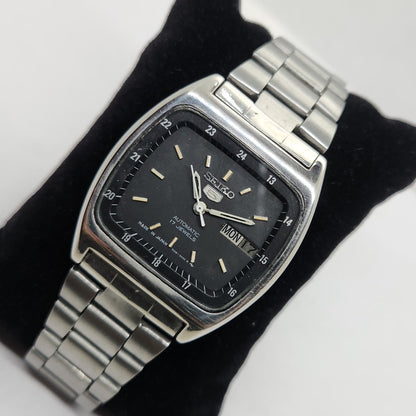 Vintage 1980 Original Seiko 5 Automatic 7019-6081 Black face 17 Jewels Day-Date Japanese Men's Wrist Watch OG136