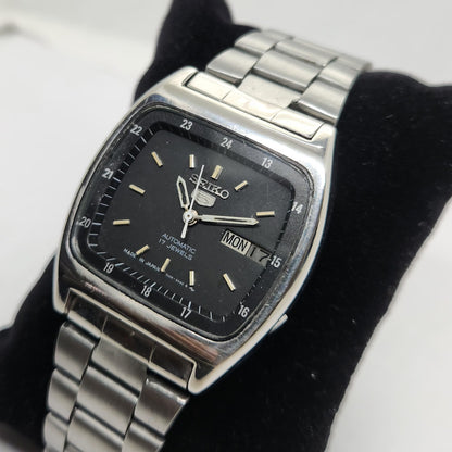 Vintage 1980 Original Seiko 5 Automatic 7019-6081 Black face 17 Jewels Day-Date Japanese Men's Wrist Watch OG136