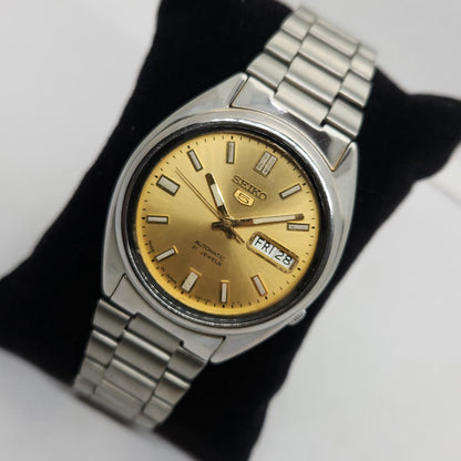 Vintage 1980 Original Seiko 5 Automatic 7s26 Golden face 17 Jewels Day-Date Japanese Men's Wrist Watch OG137
