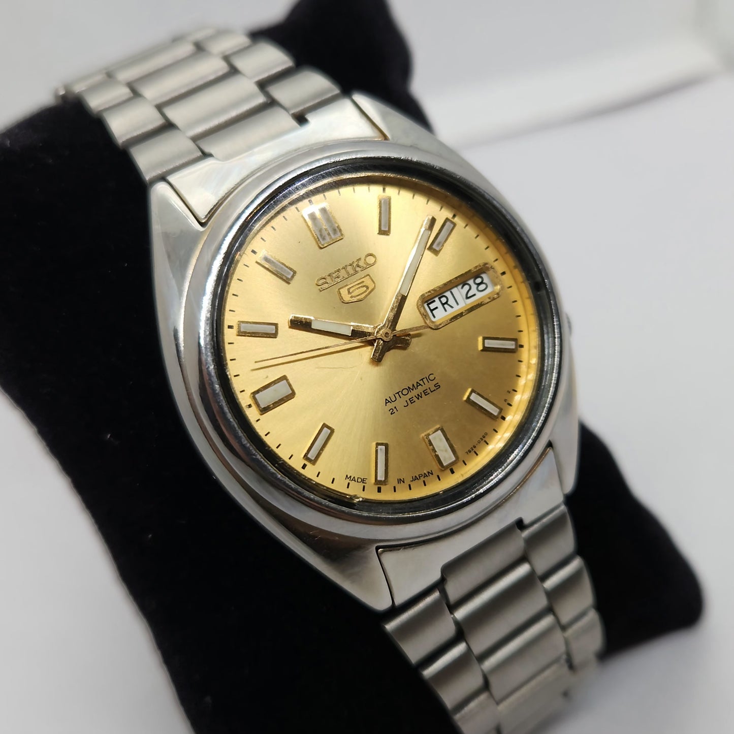 Vintage 1980 Original Seiko 5 Automatic 7s26 Golden face 17 Jewels Day-Date Japanese Men's Wrist Watch OG137