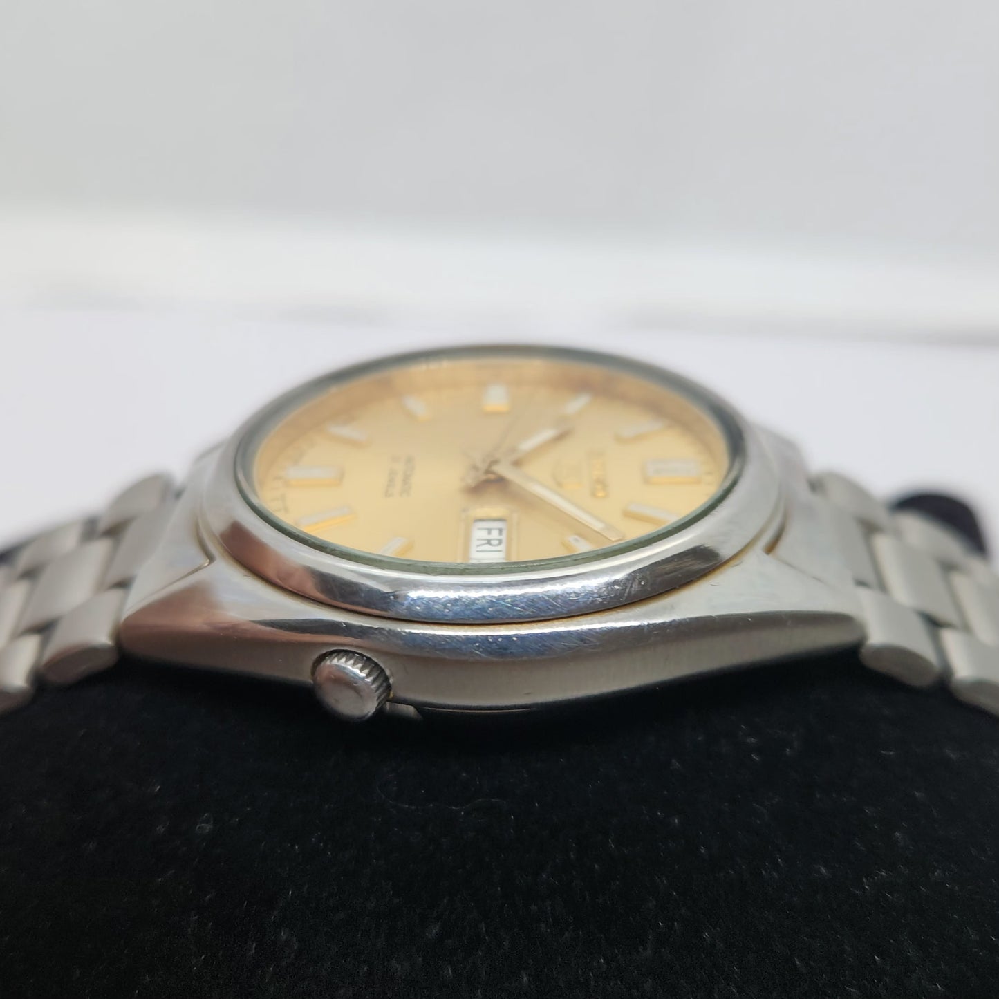 Vintage 1980 Original Seiko 5 Automatic 7s26 Golden face 17 Jewels Day-Date Japanese Men's Wrist Watch OG137