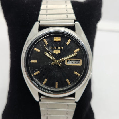 Vintage 1980 Original Seiko 5 Automatic 7009-8740 Black face 17 Jewels Day-Date Japanese Men's Wrist Watch OG139