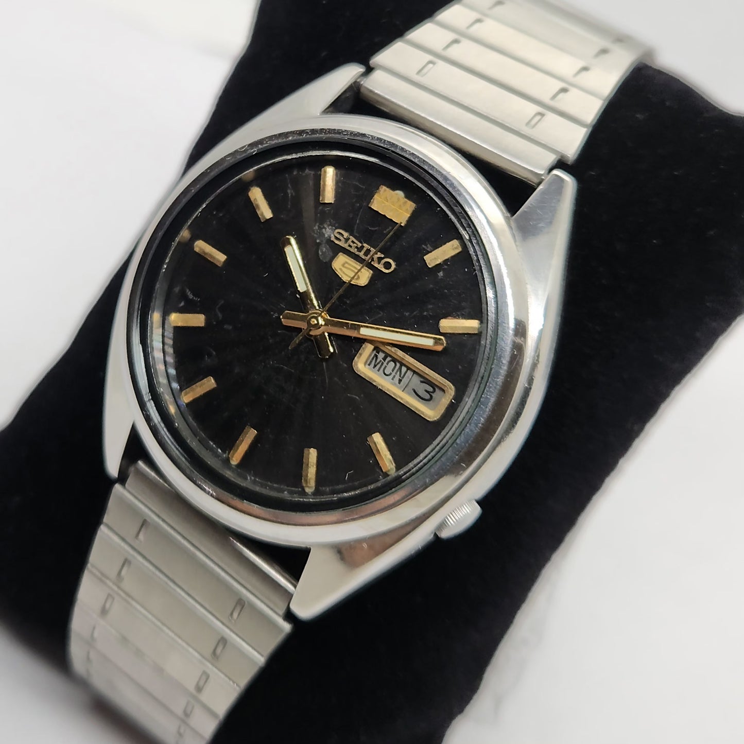Vintage 1980 Original Seiko 5 Automatic 7009-8740 Black face 17 Jewels Day-Date Japanese Men's Wrist Watch OG139