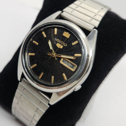 Vintage 1980 Original Seiko 5 Automatic 7009-8740 Black face 17 Jewels Day-Date Japanese Men's Wrist Watch OG139