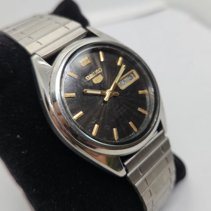 Vintage 1980 Original Seiko 5 Automatic 7009-8740 Black face 17 Jewels Day-Date Japanese Men's Wrist Watch OG139