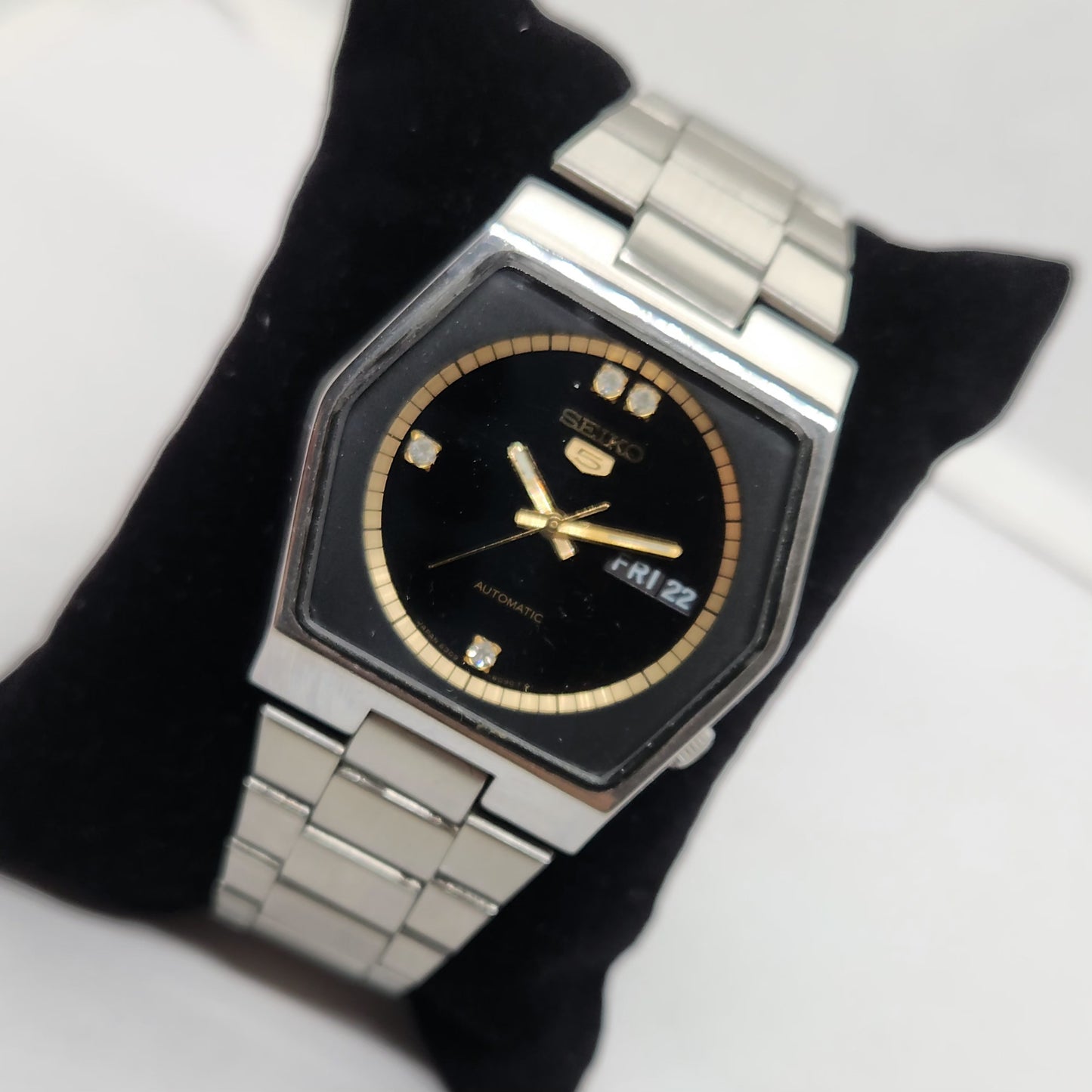 Vintage 1980 Original Seiko 5 Automatic 6309-5251 Black face 17 Jewels Day-Date Japanese Men's Wrist Watch OG140