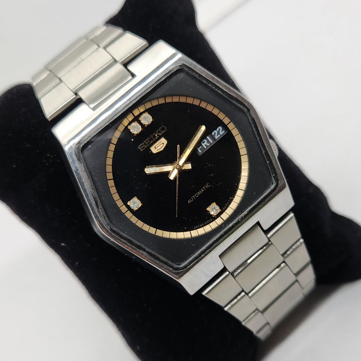 Vintage 1980 Original Seiko 5 Automatic 6309-5251 Black face 17 Jewels Day-Date Japanese Men's Wrist Watch OG140
