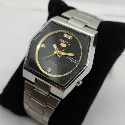Vintage 1980 Original Seiko 5 Automatic 6309-5251 Black face 17 Jewels Day-Date Japanese Men's Wrist Watch OG140