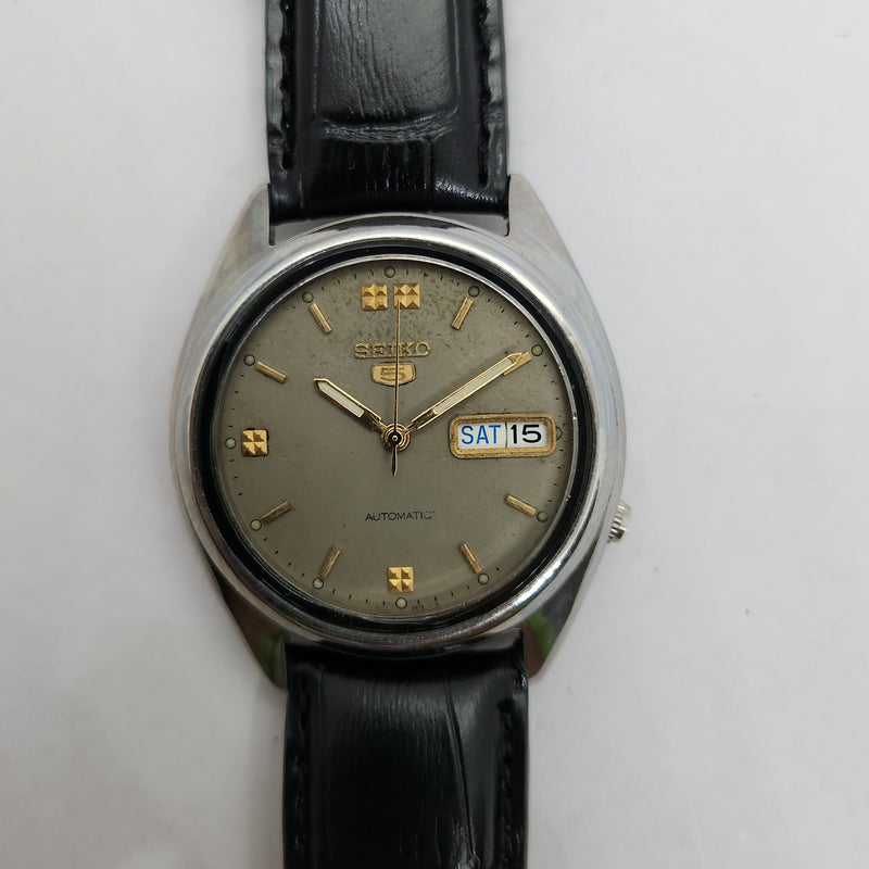 Vintage 1980 Original Seiko 5 Automatic 7s26-3040 Grey face 21 Jewels Day-Date Japanese Men's Wrist Watch OG143
