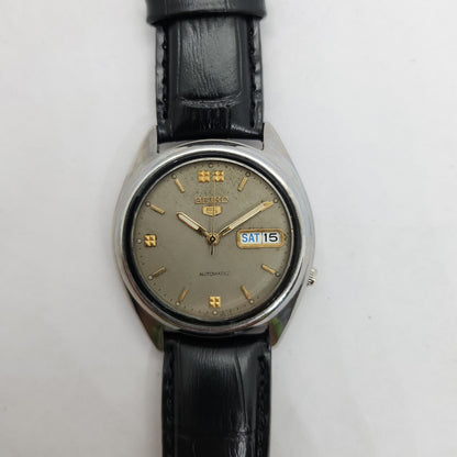 Vintage 1980 Original Seiko 5 Automatic 7s26-3040 Grey face 21 Jewels Day-Date Japanese Men's Wrist Watch OG143