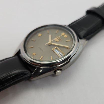 Vintage 1980 Original Seiko 5 Automatic 7s26-3040 Grey face 21 Jewels Day-Date Japanese Men's Wrist Watch OG143