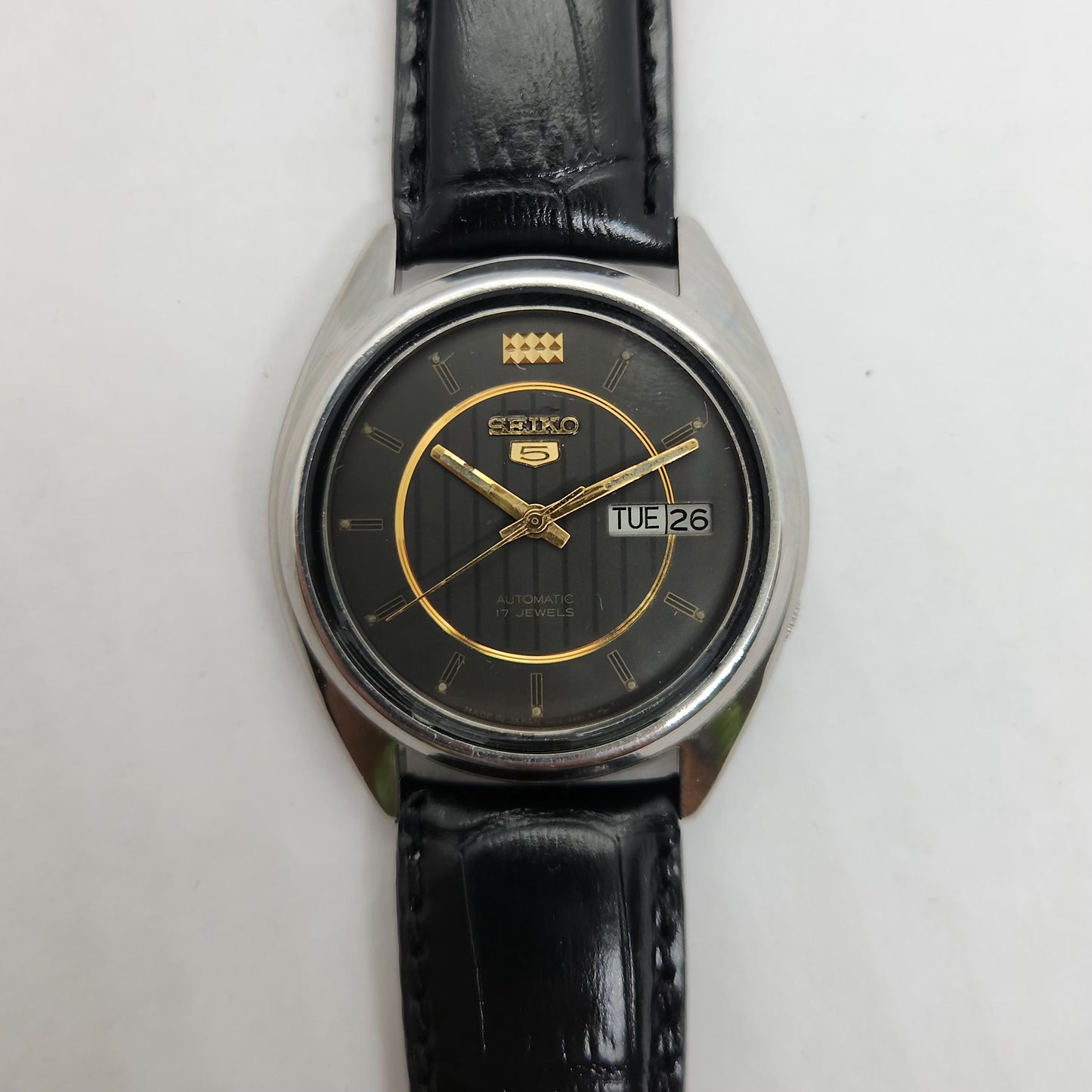 Vintage 1980 Original Seiko 5 Automatic 7009-3040 Black face 17 Jewels Day-Date Japanese Men's Wrist Watch OG144