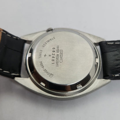 Vintage 1980 Original Seiko 5 Automatic 7009-3040 Black face 17 Jewels Day-Date Japanese Men's Wrist Watch OG144