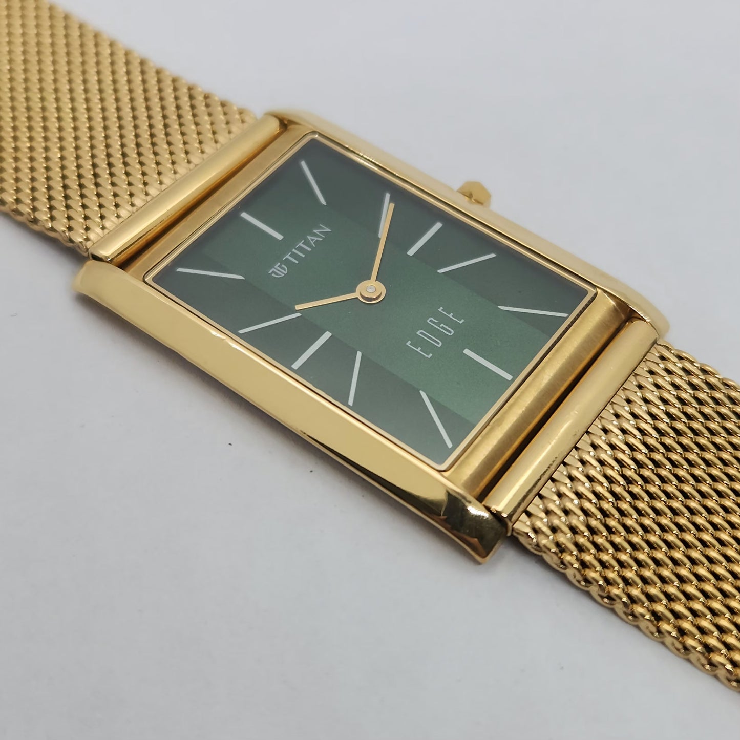 Original TITAN EDGE 1043YAB Golden Face 28MM Case Men's Watch OG155