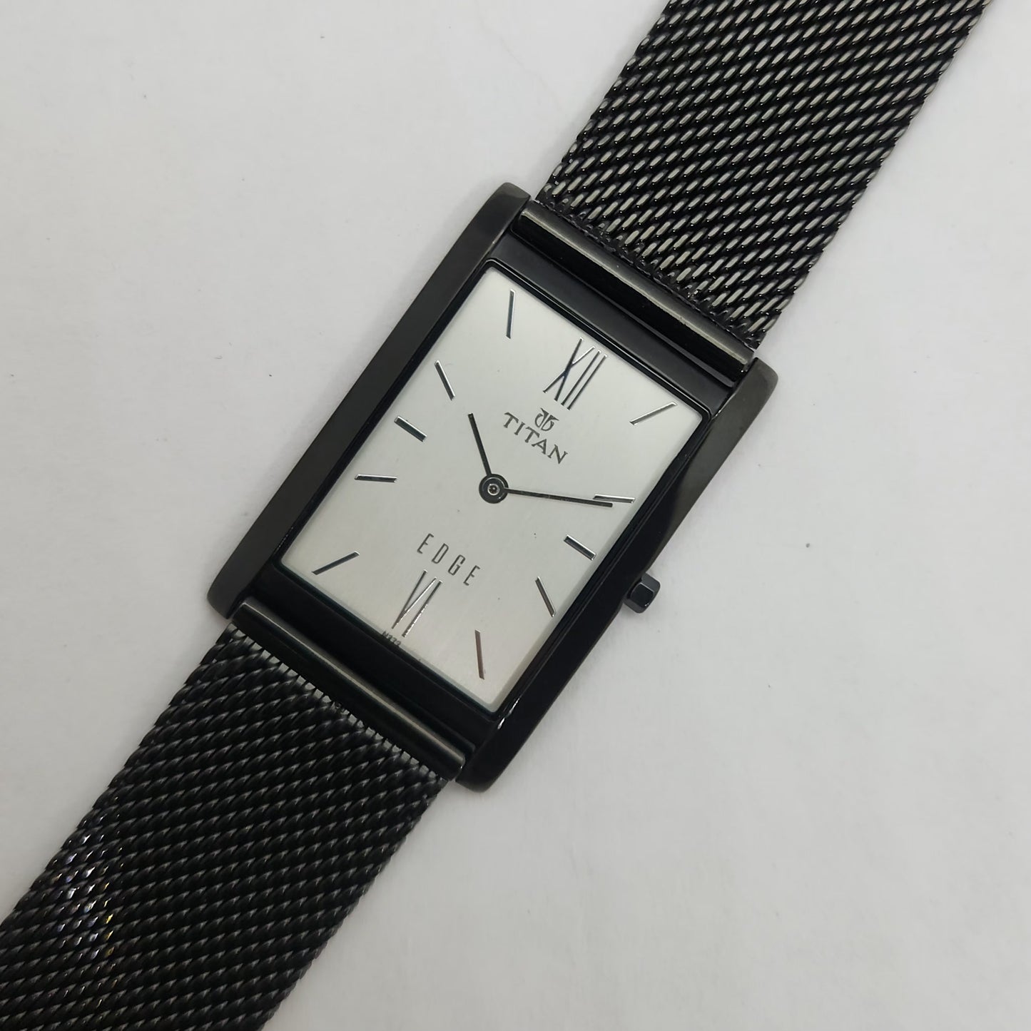 Original TITAN EDGE 1043NBA White Face 28MM Case Men's Wrist Watch OG156