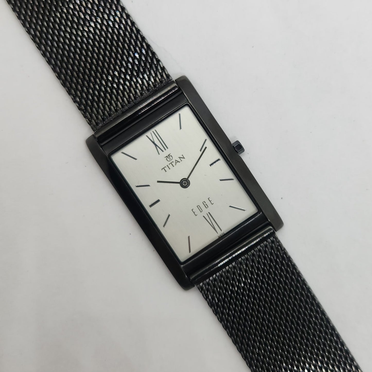 Original TITAN EDGE 1043NBA White Face 28MM Case Men's Wrist Watch OG156