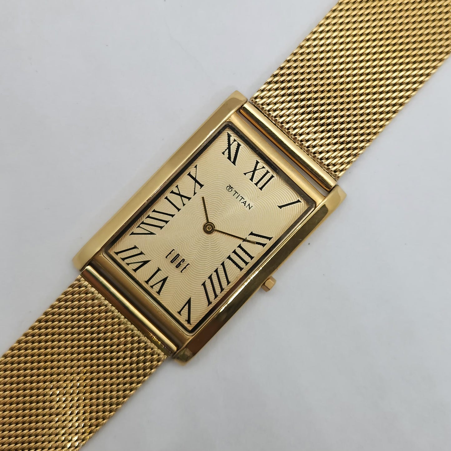 Original TITAN EDGE 1514YAA Golden Face 28MM Case Men's Wrist Watch OG157