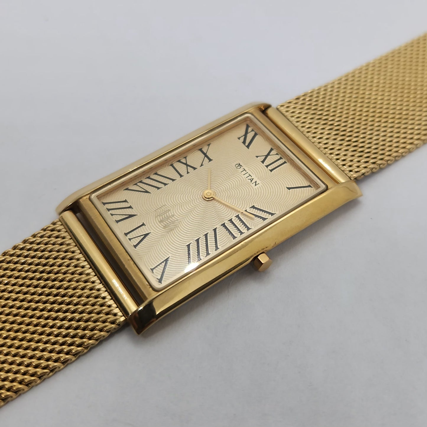 Original TITAN EDGE 1514YAA Golden Face 28MM Case Men's Wrist Watch OG157