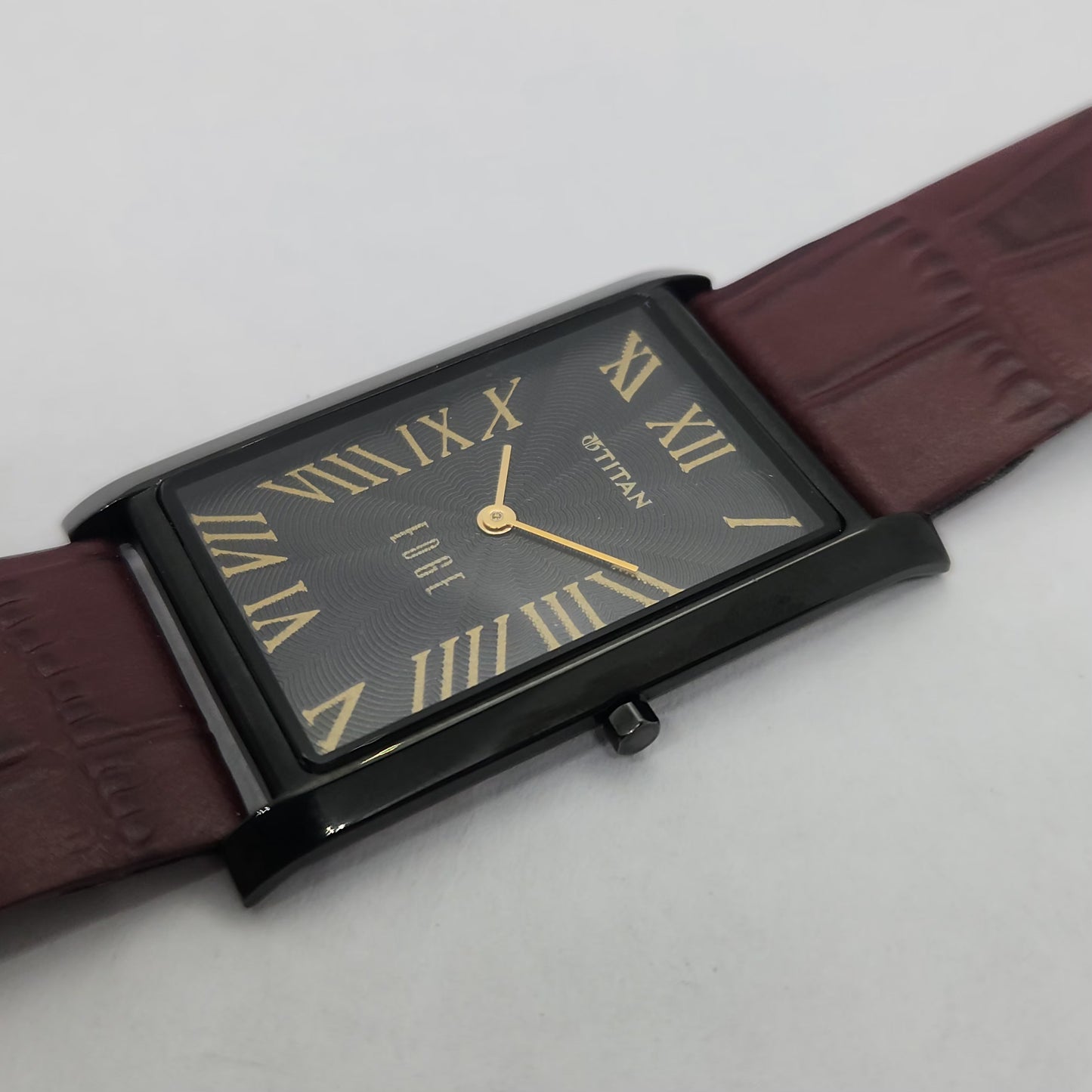 Original TITAN EDGE 1514YAA Rectangular Black Face 28MM Case Men's Watch OG148