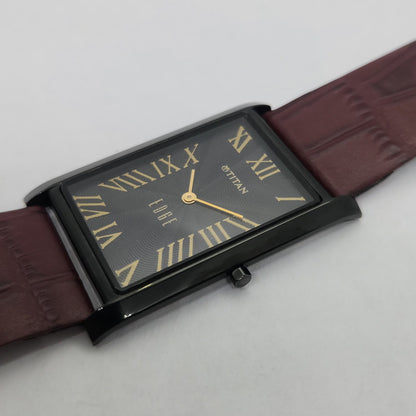 Original TITAN EDGE 1514YAA Rectangular Black Face 28MM Case Men's Watch OG148
