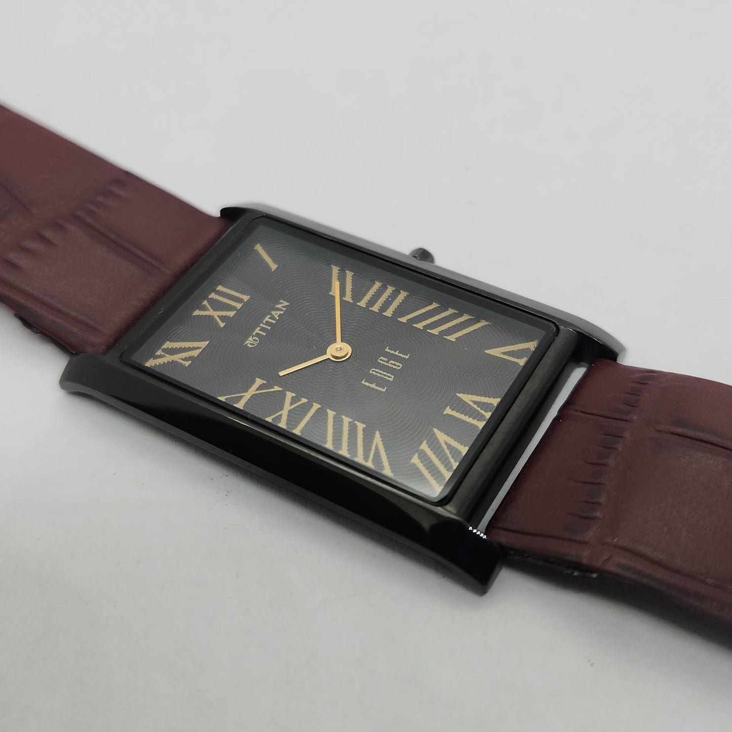Original TITAN EDGE 1514YAA Rectangular Black Face 28MM Case Men's Watch OG148
