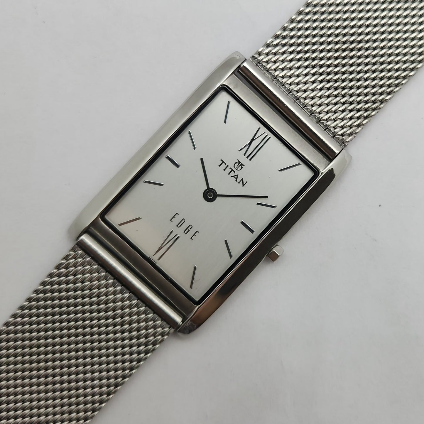 Original TITAN EDGE 1043YBA Silver Face 28MM Case Men's Wrist Watch OG159