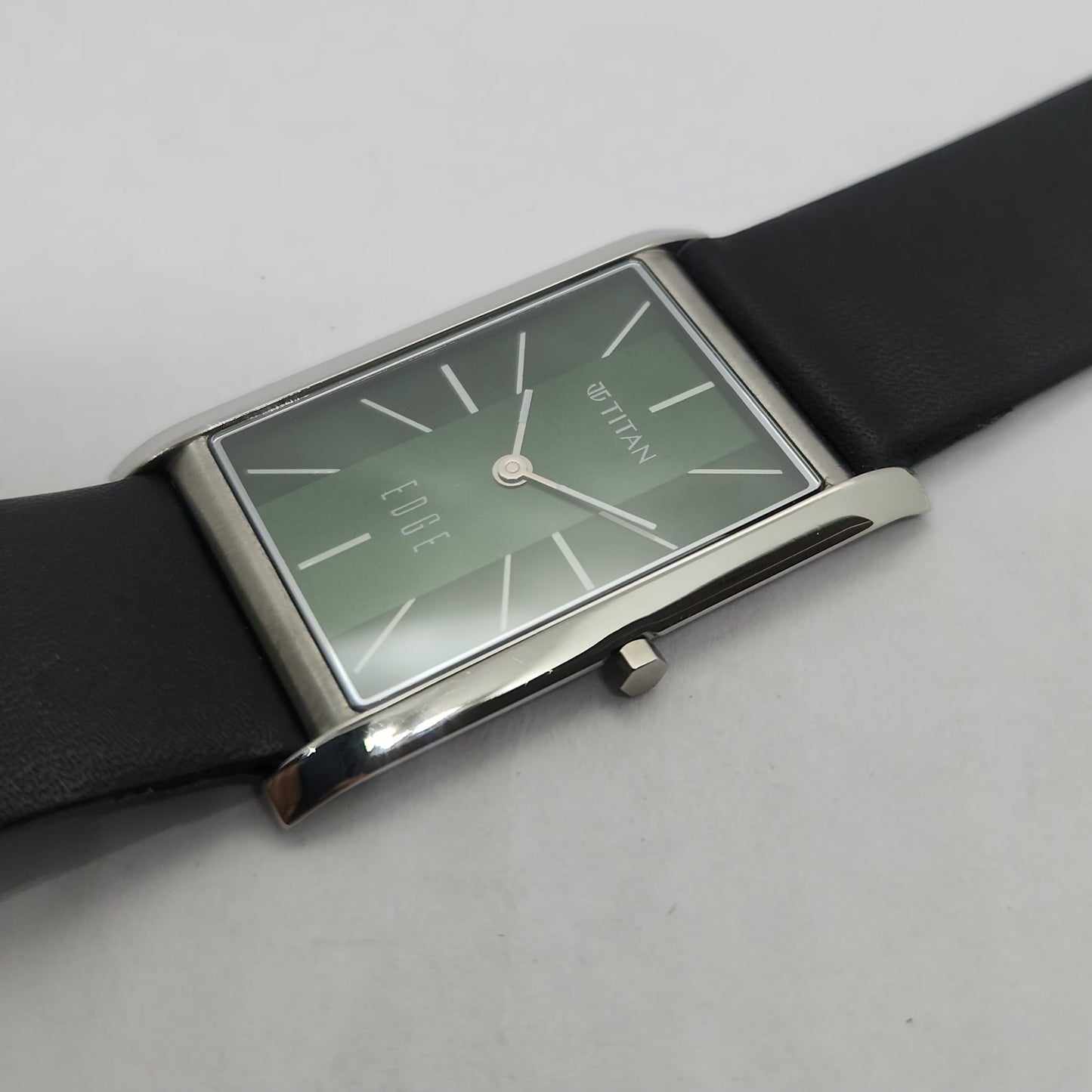 Original TITAN EDGE 1043YAB Rectangular Green Face 28MM Case Men's Watch OG150