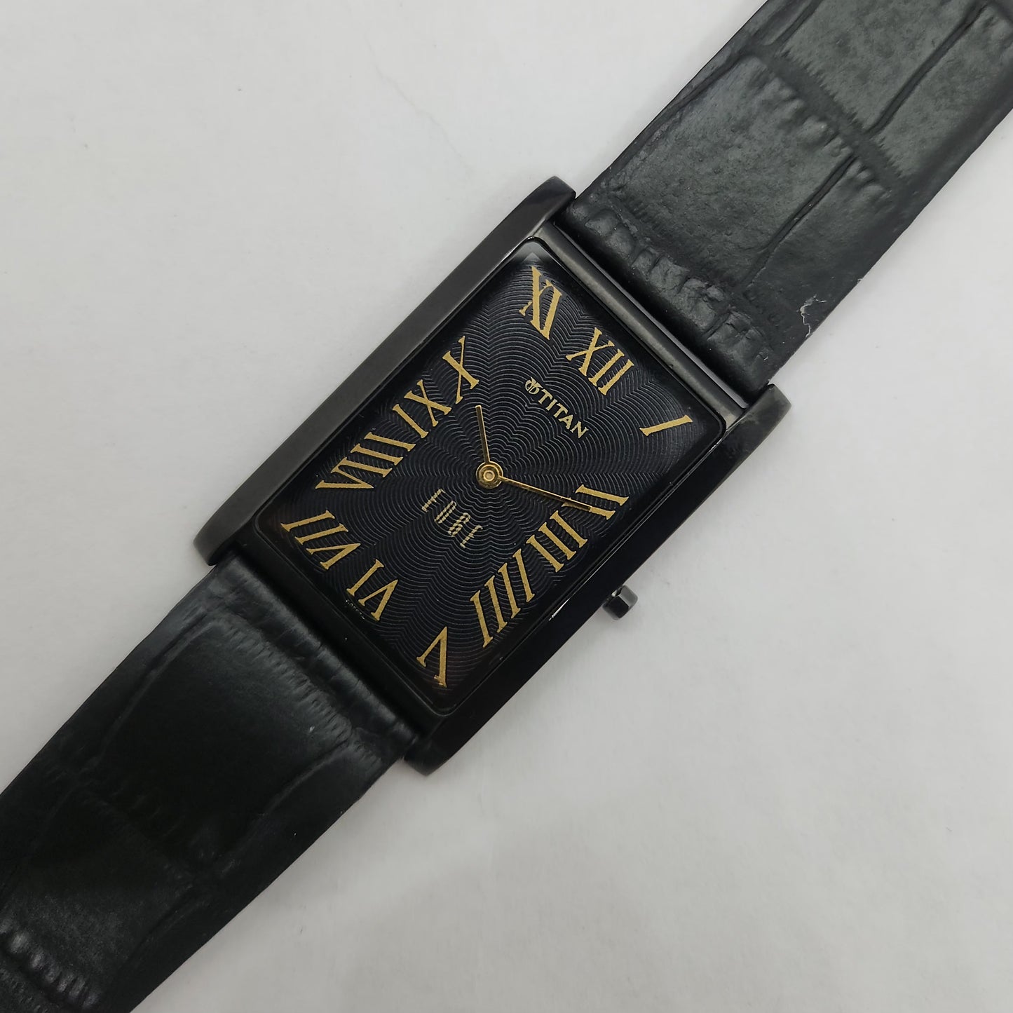 Original TITAN EDGE 1514YAA Rectangular Black Face 28MM Case Men's Watch OG160