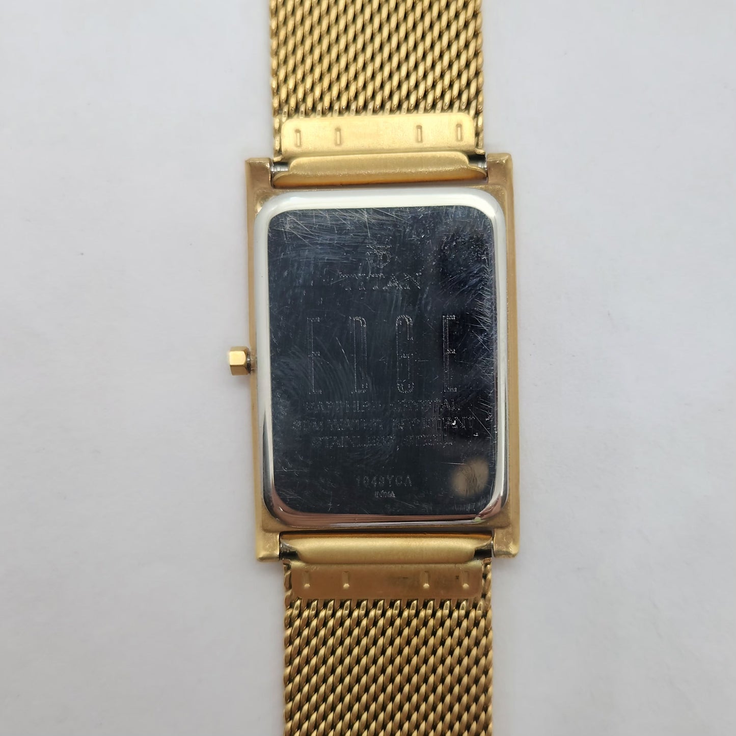 Original TITAN EDGE 1049Y0A Black Face 28MM Gold Case Men's Watch OG162