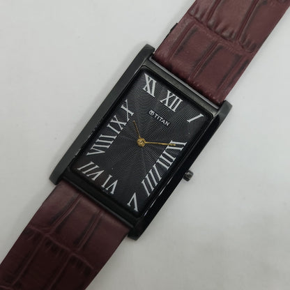 Original TITAN EDGE 1514YAA Rectangular Black Face 28MM Case Men's Watch OG152