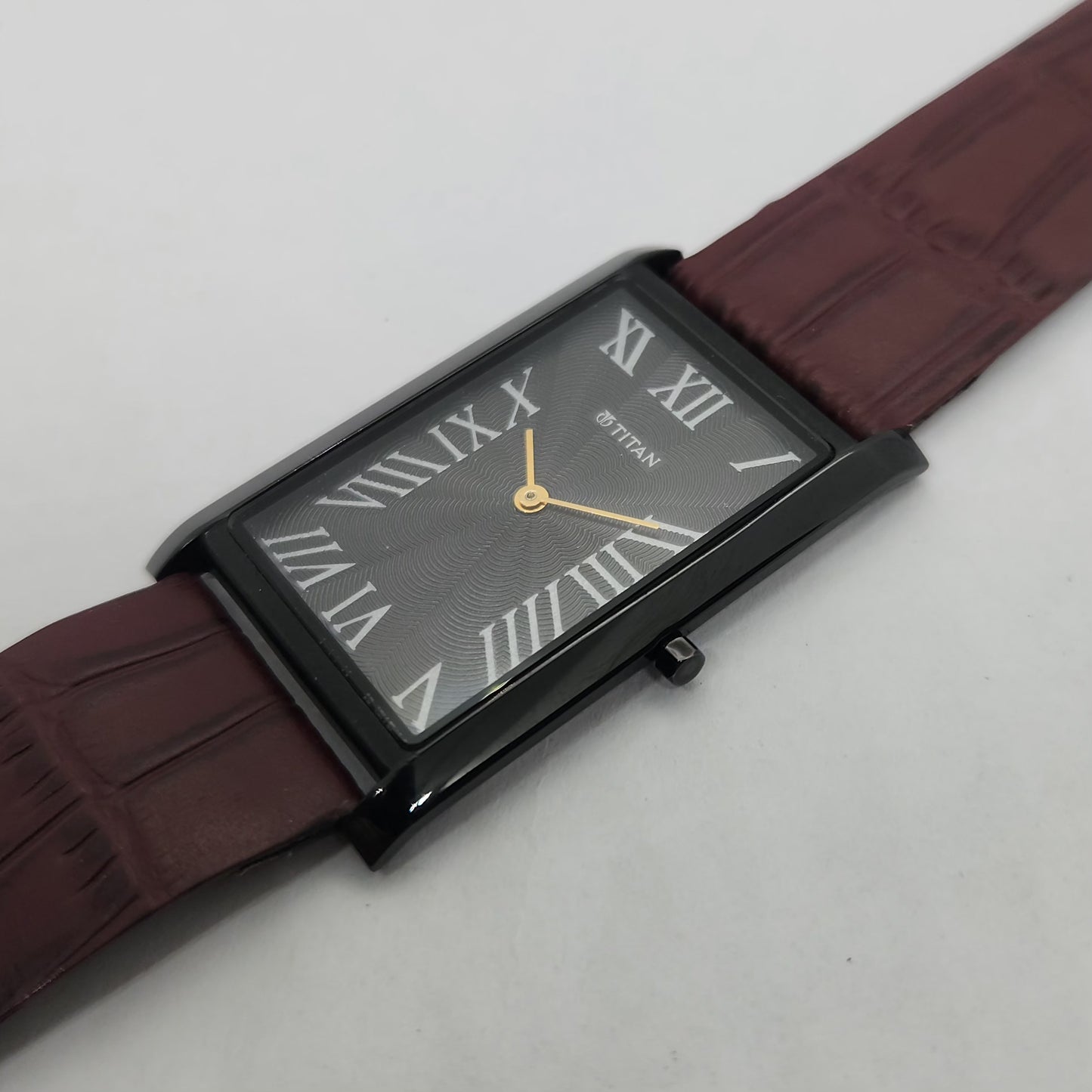 Original TITAN EDGE 1514YAA Rectangular Black Face 28MM Case Men's Watch OG152