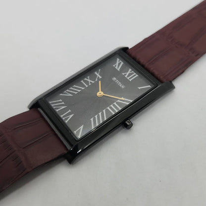 Original TITAN EDGE 1514YAA Rectangular Black Face 28MM Case Men's Watch OG152