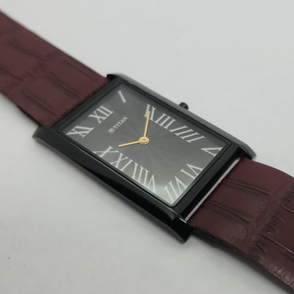 Original TITAN EDGE 1514YAA Rectangular Black Face 28MM Case Men's Watch OG152