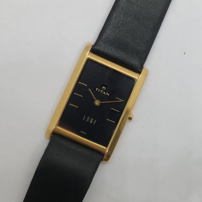 Original TITAN EDGE 1043YAB Rectangular Black Face 28MM Case Men's Watch OG153