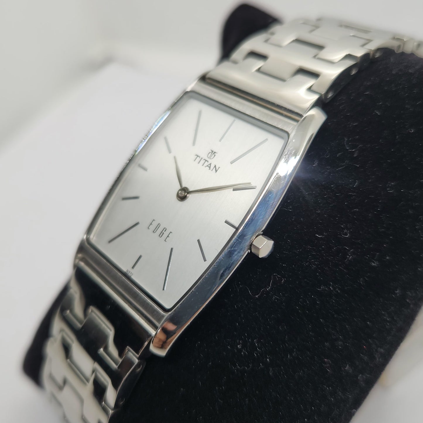 Original TITAN EDGE 1043BBD31 Rectangular Black Face 29MM Case Men's Watch OG164