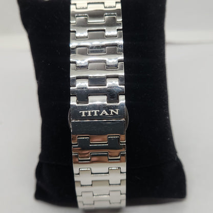 Original TITAN EDGE 1043BBD31 Rectangular Black Face 29MM Case Men's Watch OG164