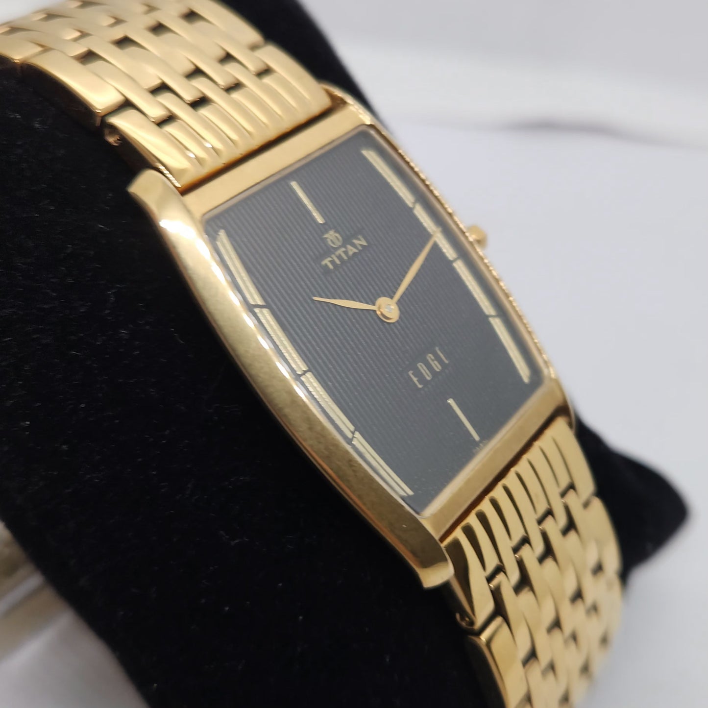 Original TITAN EDGE 1044YAB Black Face 29MM Case Men's Watch OG167