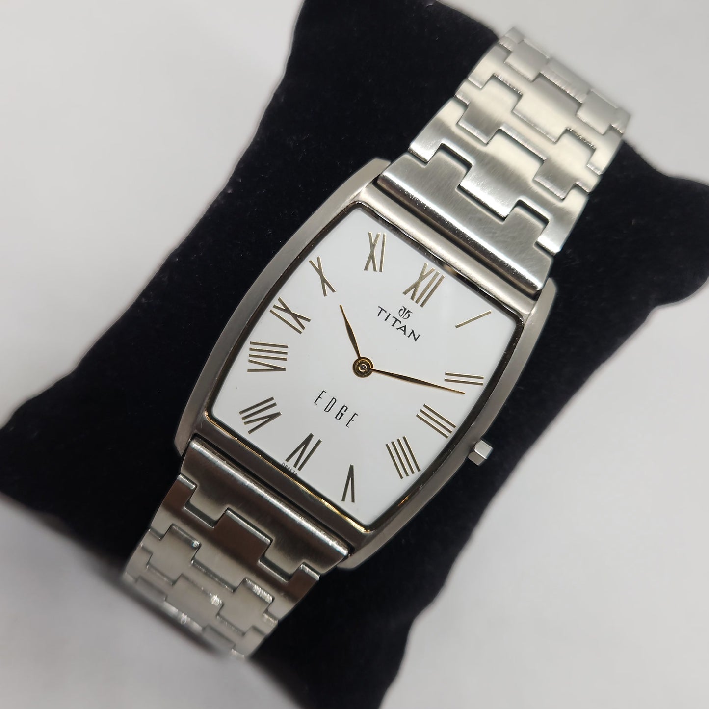 Original TITAN EDGE 1044YCB White Face 29MM Case Men's Wrist Watch OG165