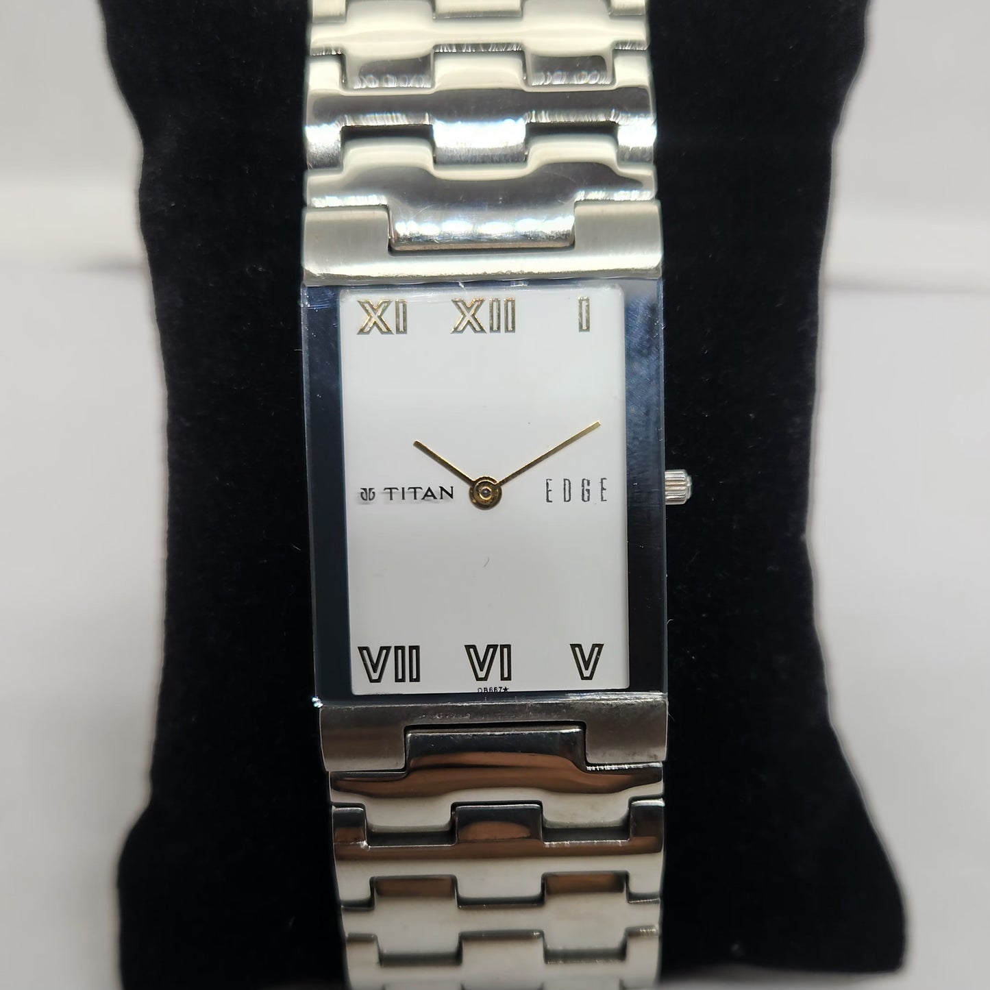 Original TITAN EDGE 1043YAB White Face 28MM Case Men's Wrist Watch OG169
