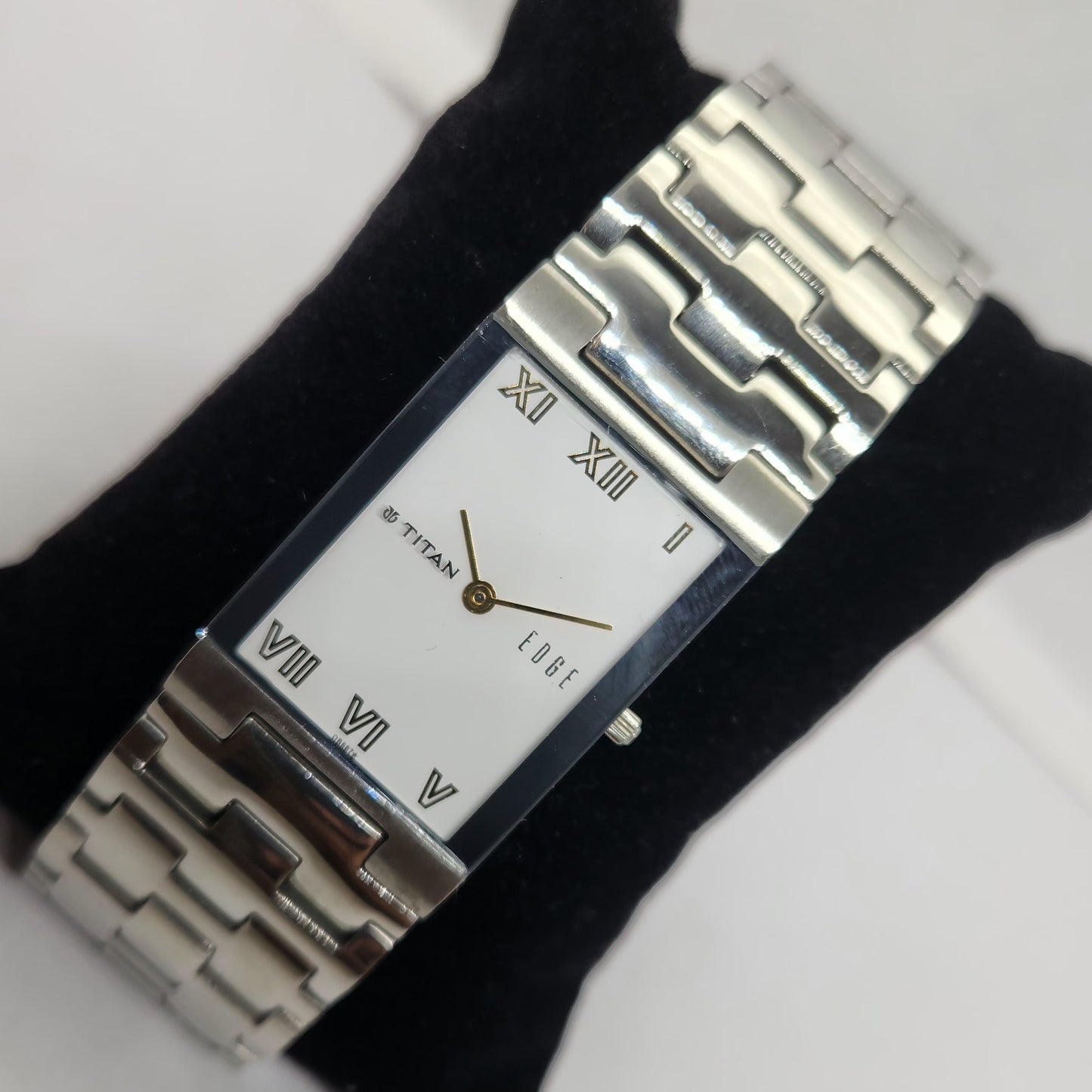 Original TITAN EDGE 1043YAB White Face 28MM Case Men's Wrist Watch OG169