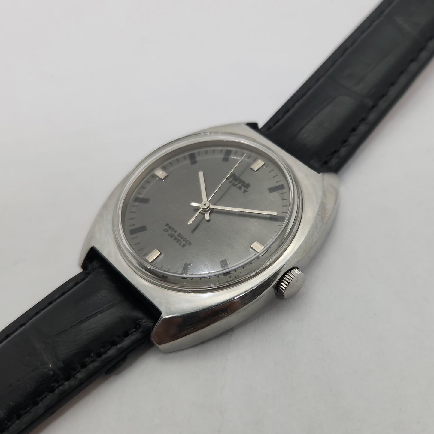 Vintage Original HMT Vijay Hand Winding 17 Jewels Black Face Black Leather Strap Men's Wrist Watch OG184